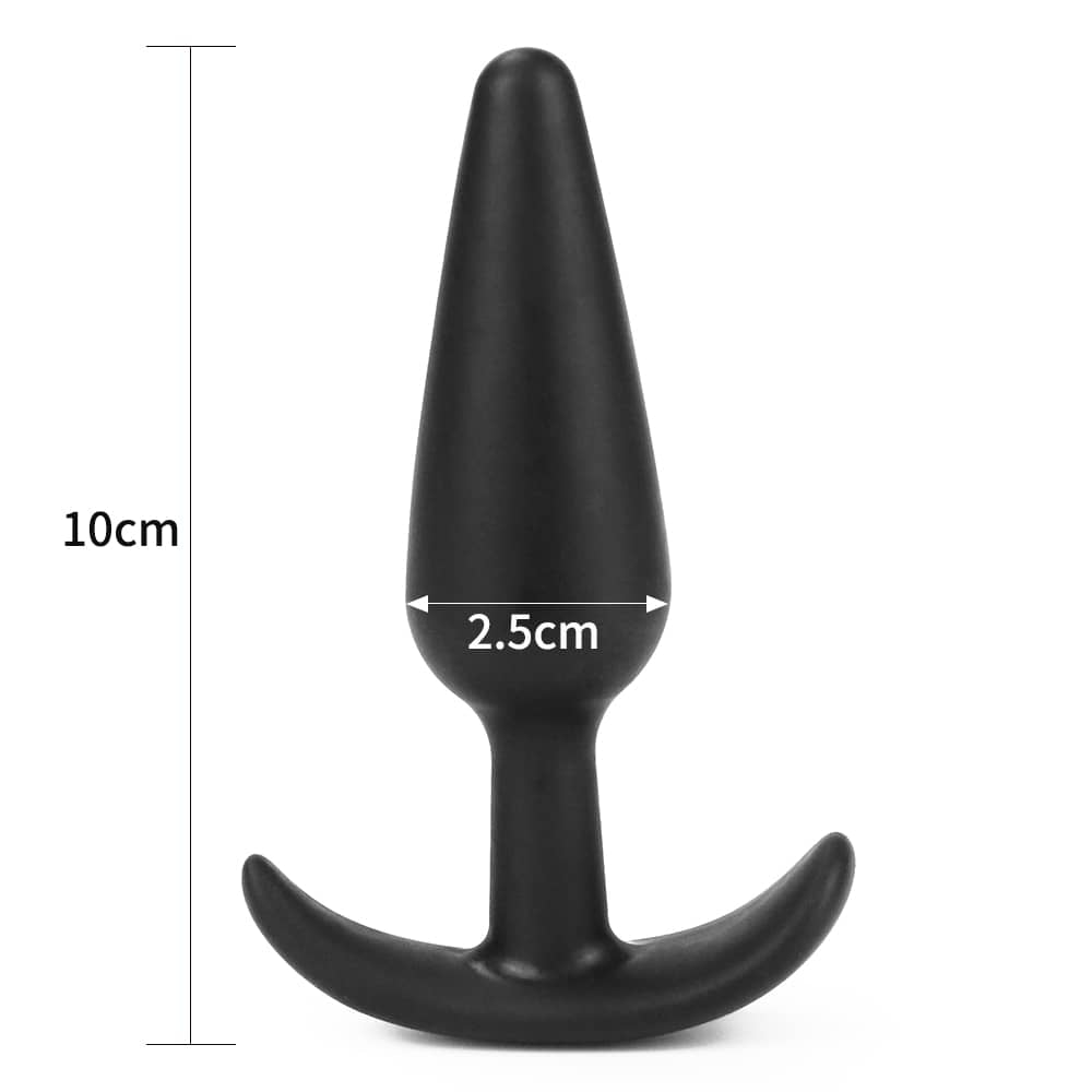 The size of the black lure me classic anal plug s