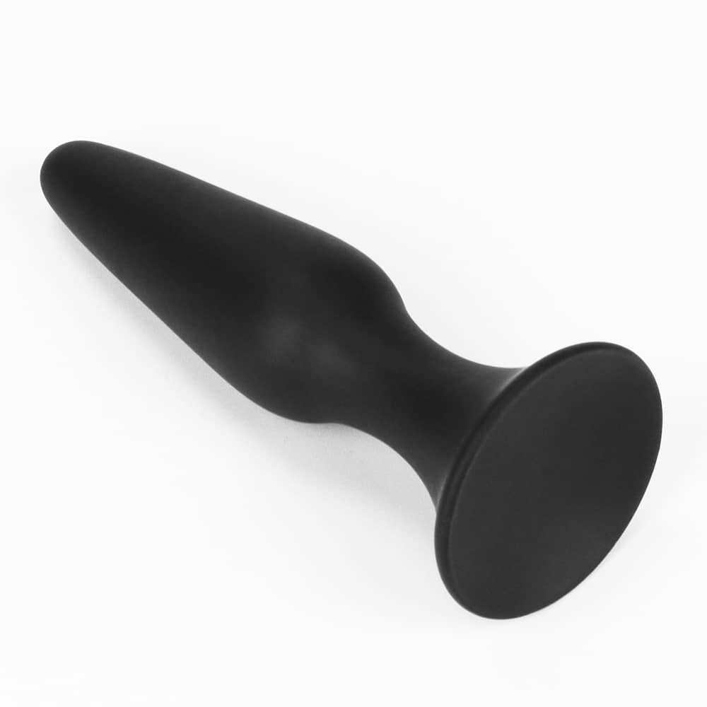 The powerful suction cup of the lure me silicone anal plug l