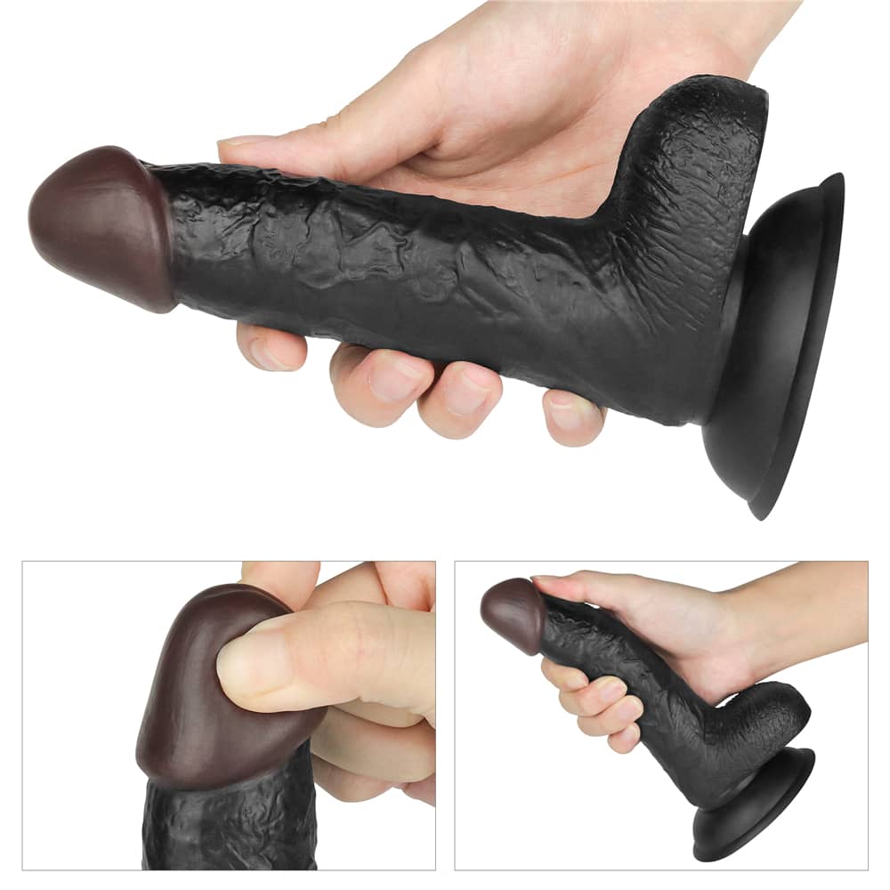 The details of the black 7 inches vibrating dildo easy strapon set