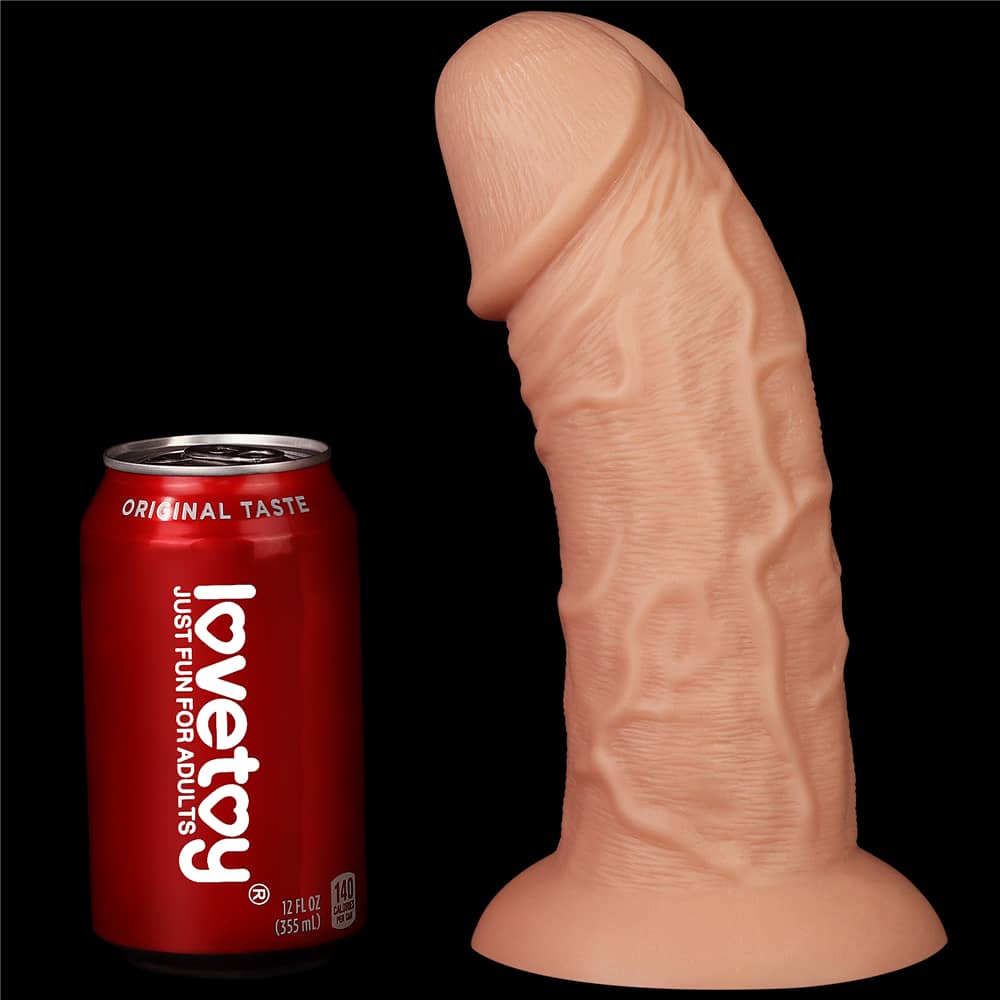 Comparison between the 8.6 inches curved big dildo anal toy and beverage cans