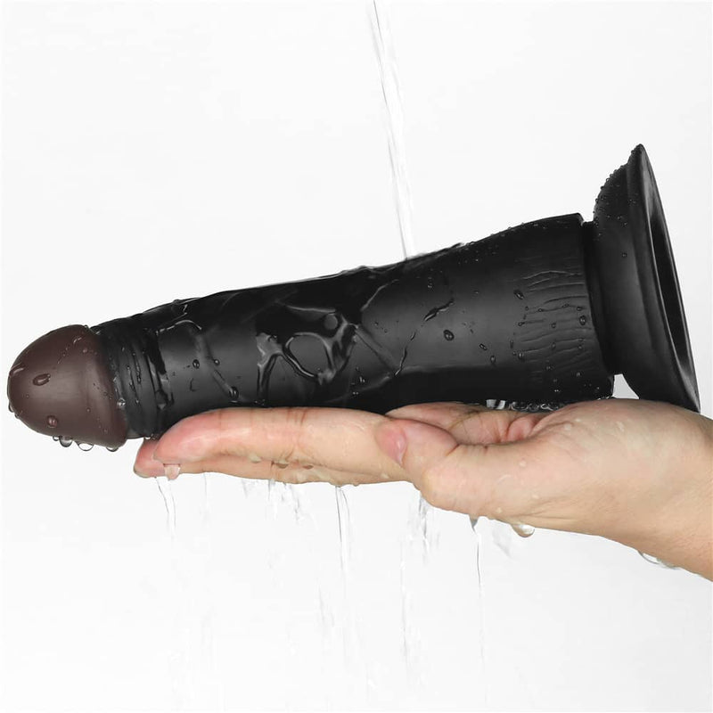The dildo of the 7.5 inches black dildo easy strapon set is fully washable