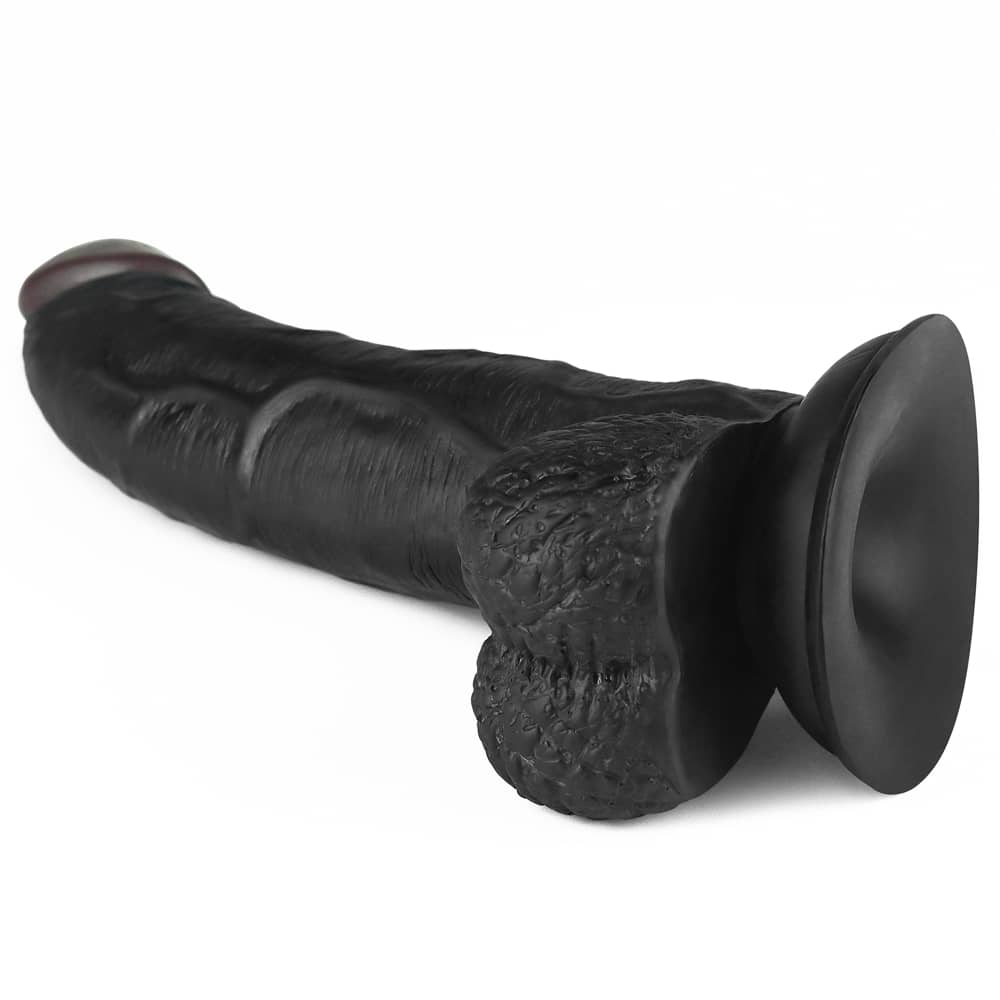 The detailed textured testicle of the dildo of the 8.5 inches dildo easy strapon set