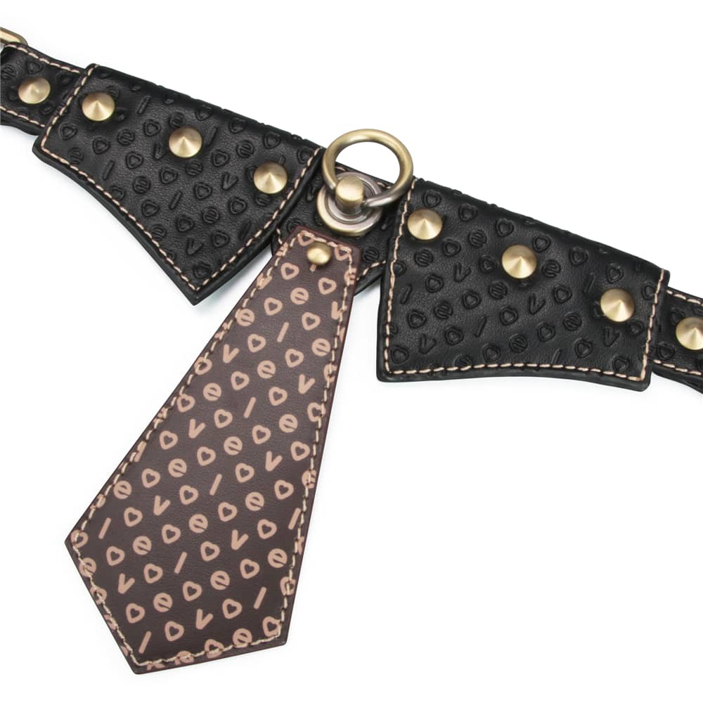 The rebellion reign collar is crafted from sophisticated brown and black PU