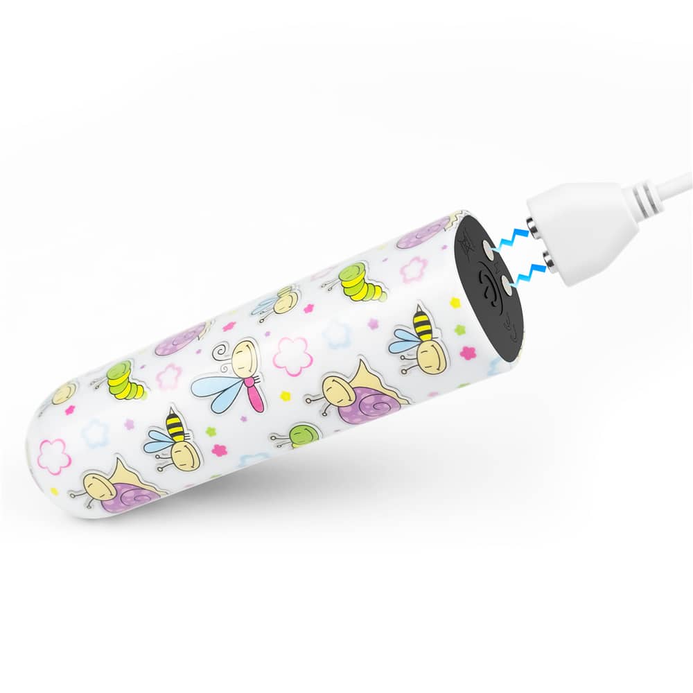The rechargeable snails massager vibrator features the magnetic charging funtion