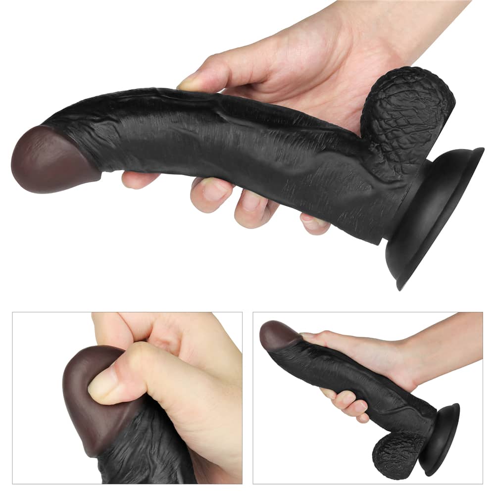 The details of the dildo of the 8.5 inches black vibrating dildo easy strapon set