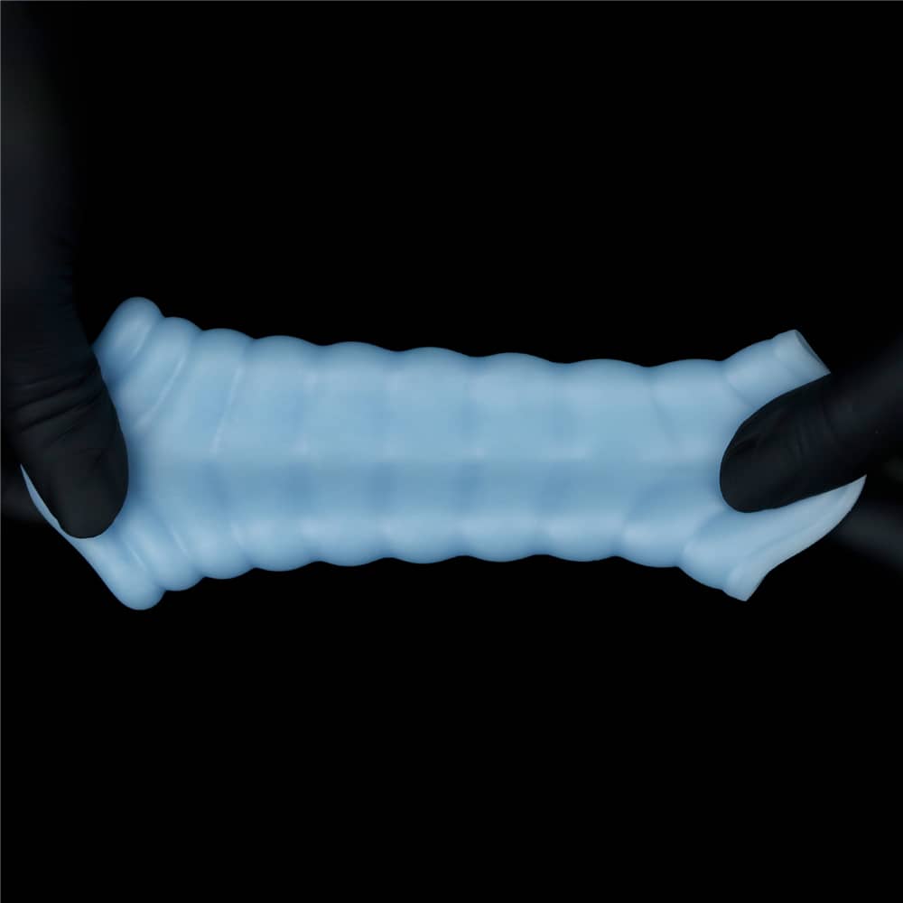 The blue vibrating wave knights ring  is ultra-stretchy